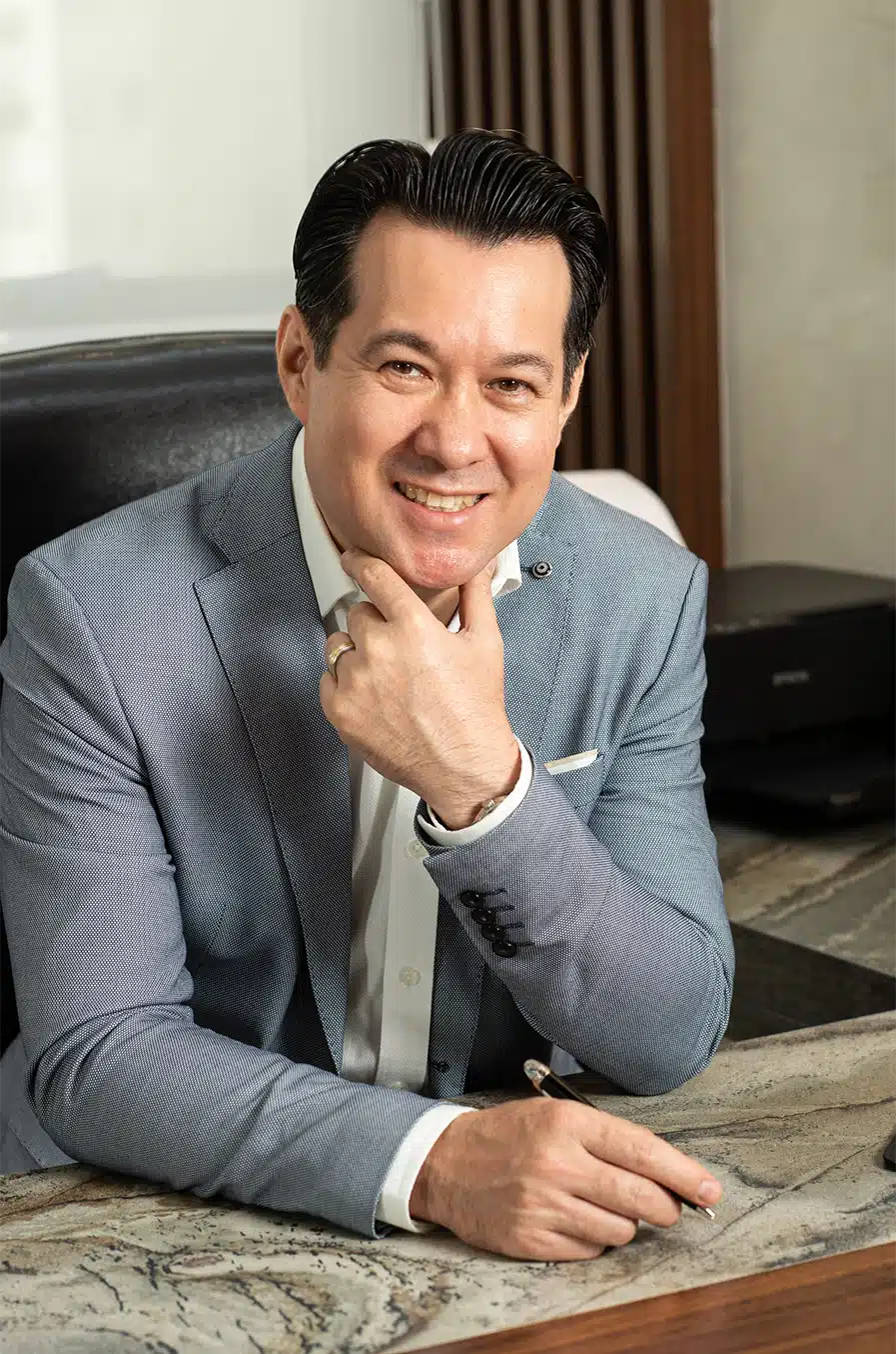 Dr. Marcelo Watanabe